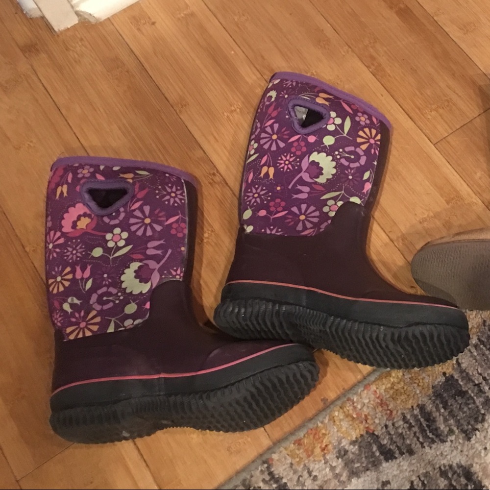 Girl rainboots